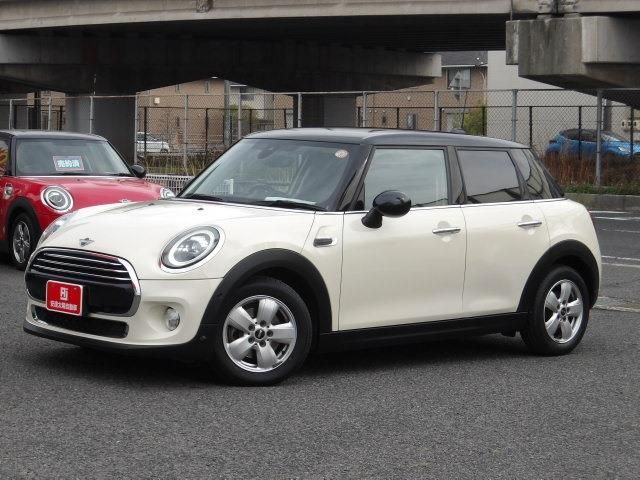 BMW MINI COOPER 5DOOR 2018 Image 31