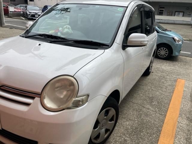 TOYOTA SIENTA 2009 Image 31