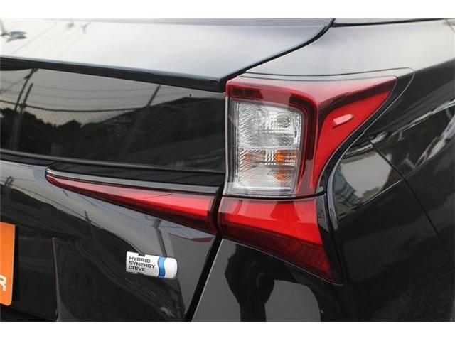 TOYOTA PRIUS 2019 Image 31