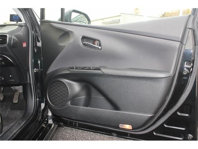 TOYOTA PRIUS 2019 Image 31