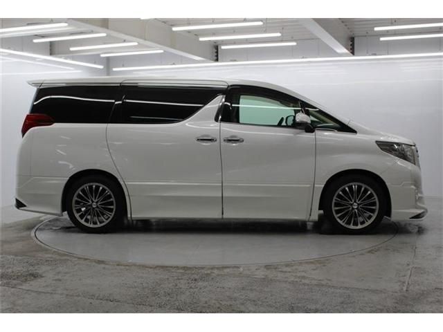 TOYOTA ALPHARD 2016 Image 31