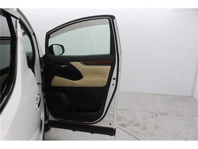 TOYOTA ALPHARD 2016 Image 31