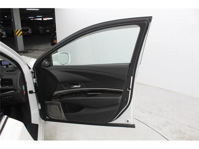 HONDA LEGEND 2015 Image 31