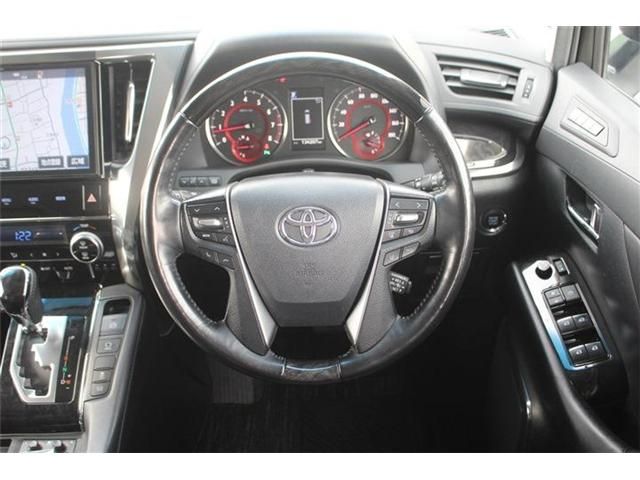 TOYOTA VELLFIRE 2018 Image 31