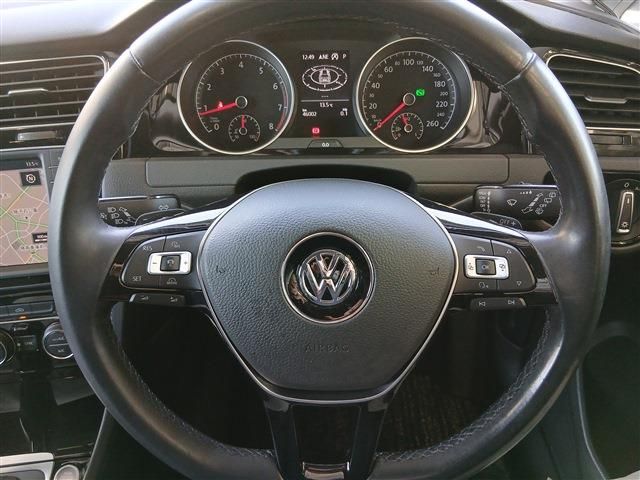 VOLKSWAGEN GOLF VARI 2017 Image 31