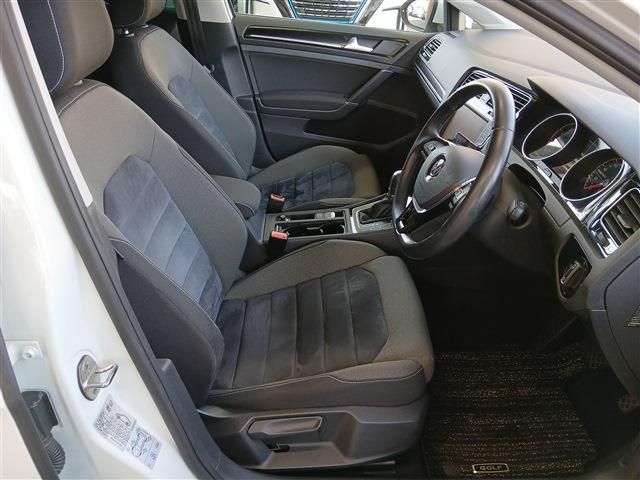 VOLKSWAGEN GOLF VARI 2017 Image 31