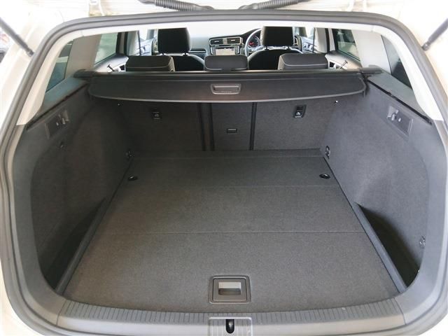 VOLKSWAGEN GOLF VARI 2017 Image 31