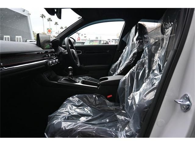 HONDA CIVIC HATCHBACK 2026 Image 31