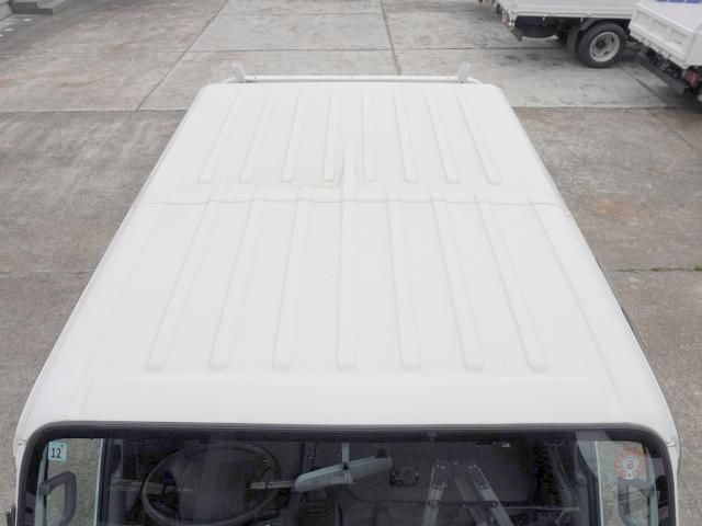 ISUZU  2018 Image 31