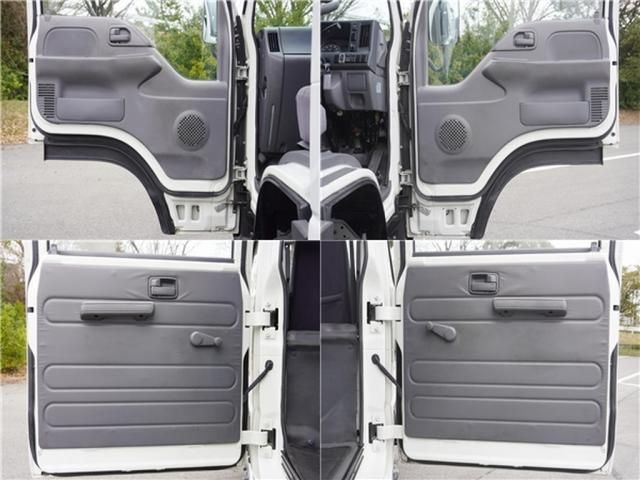 ISUZU  2018 Image 31