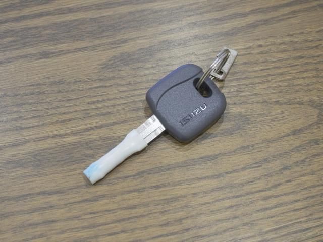 ISUZU  2018 Image 31