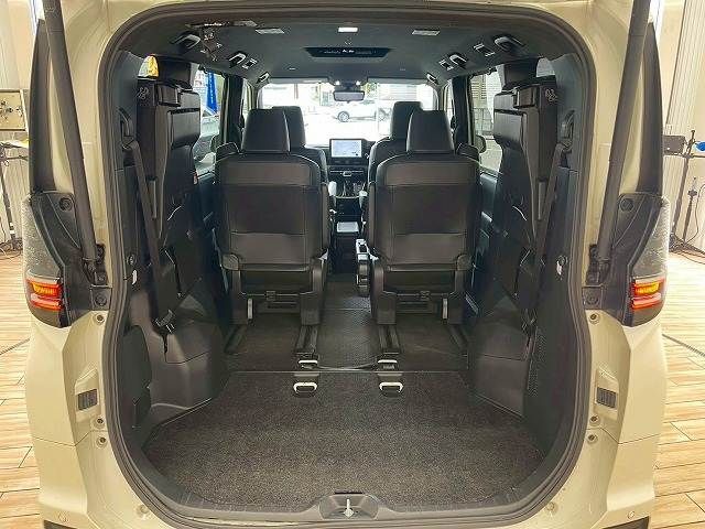 TOYOTA VOXY 2024 Image 31