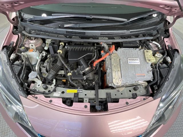 NISSAN NOTE 2017 Image 31