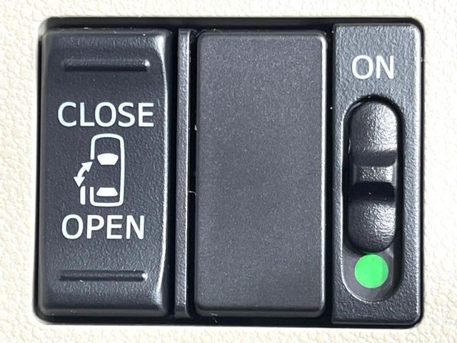 DAIHATSU TANTO 4WD 2017 Image 31