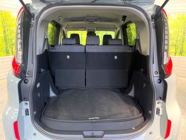 TOYOTA SIENTA HYBRID 2024 Image 31