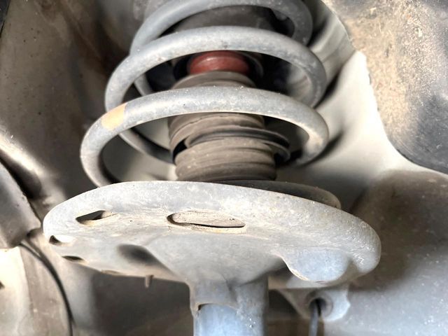 TOYOTA NOAH 2011 Image 31