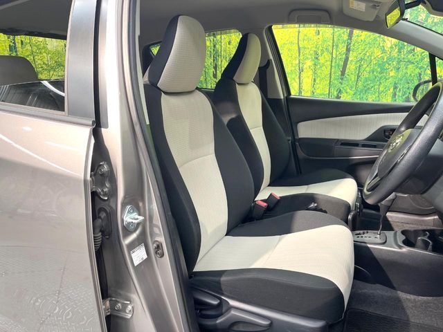 TOYOTA VITZ HYBRID 2017 Image 31