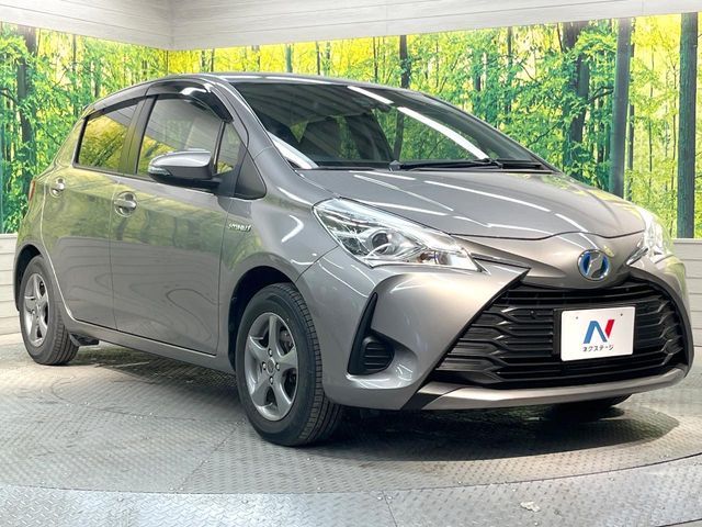 TOYOTA VITZ HYBRID 2017 Image 31