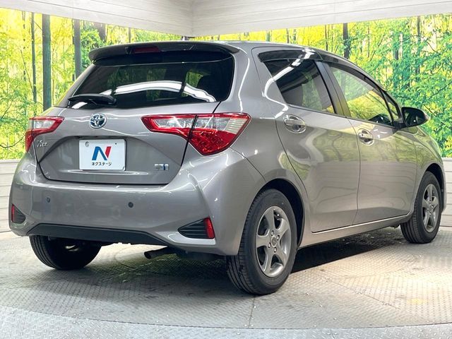 TOYOTA VITZ HYBRID 2017 Image 31