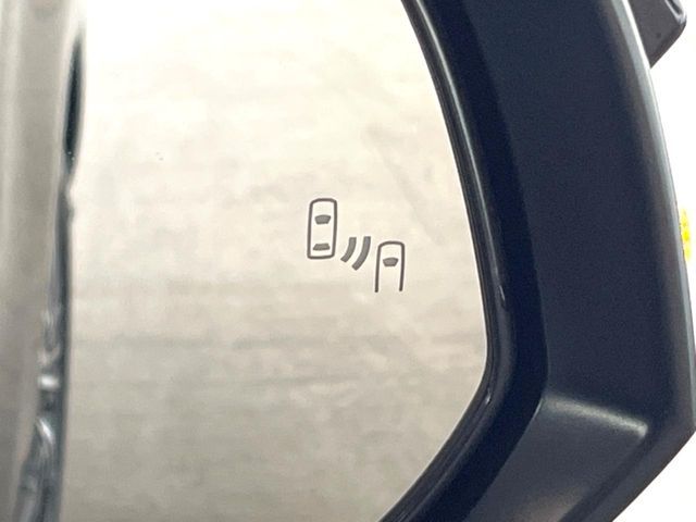 TOYOTA HARRIER HYBRID 2023 Image 31