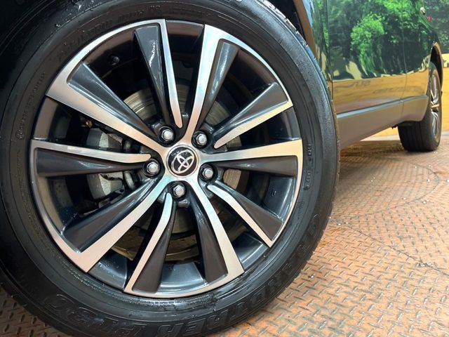 TOYOTA HARRIER HYBRID 2023 Image 31