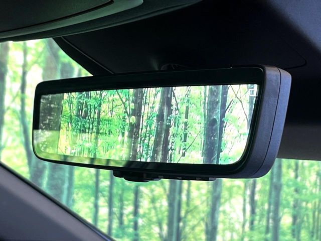 TOYOTA CROWN SEDAN HYBRID 2024 Image 31