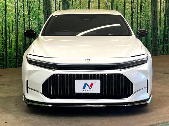 TOYOTA CROWN SEDAN HYBRID 2024 Image 31