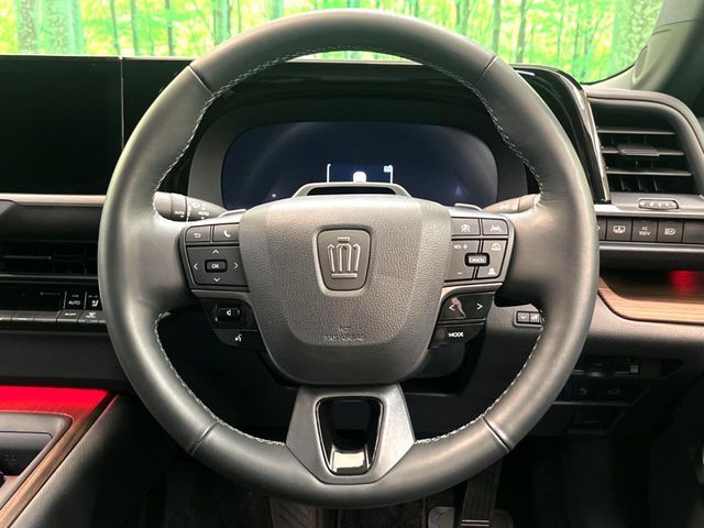 TOYOTA CROWN SEDAN HYBRID 2024 Image 31