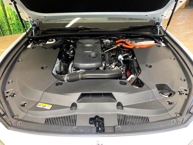 TOYOTA CROWN SEDAN HYBRID 2024 Image 31