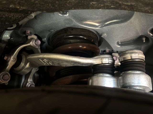 TOYOTA CROWN SEDAN HYBRID 2024 Image 31