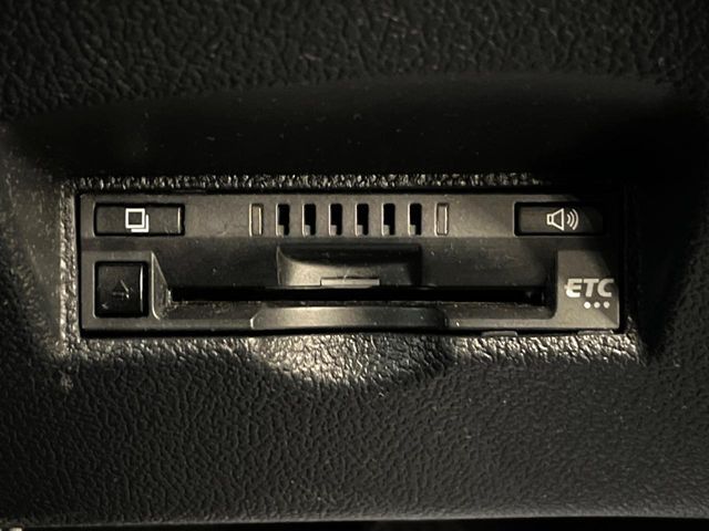 TOYOTA PRIUS 2017 Image 31