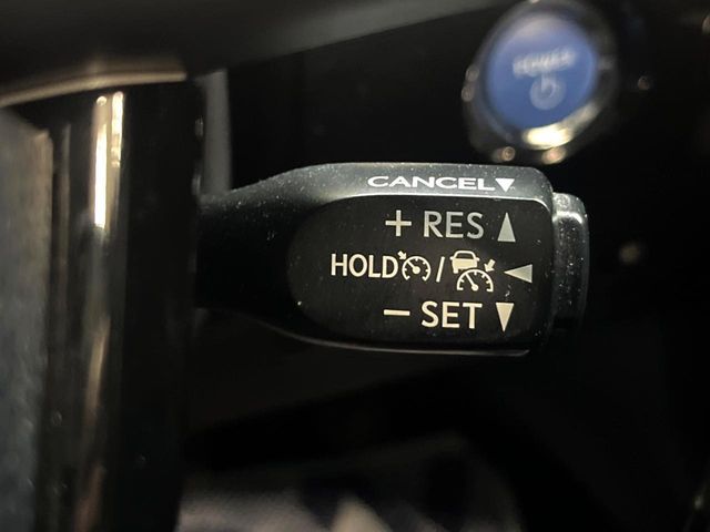 TOYOTA PRIUS 2017 Image 31