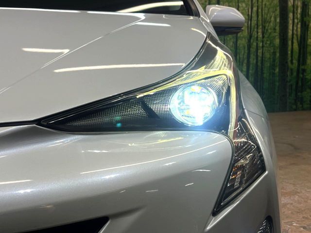 TOYOTA PRIUS 2017 Image 31