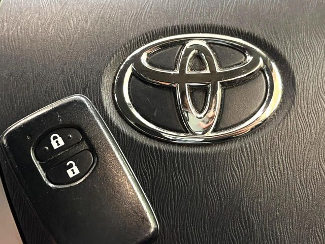 TOYOTA PRIUS 2013 Image 31