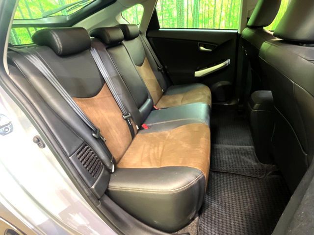 TOYOTA PRIUS 2013 Image 31