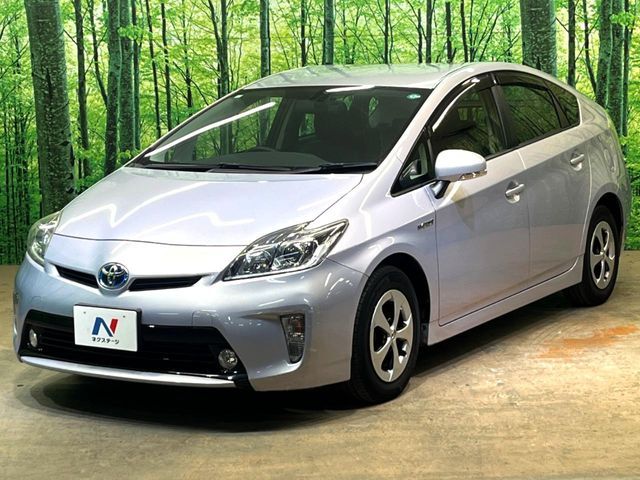 TOYOTA PRIUS 2013 Image 31