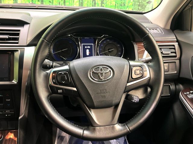 TOYOTA CAMRY HYBRID 2014 Image 31
