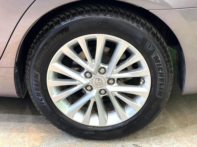 TOYOTA CAMRY HYBRID 2014 Image 31