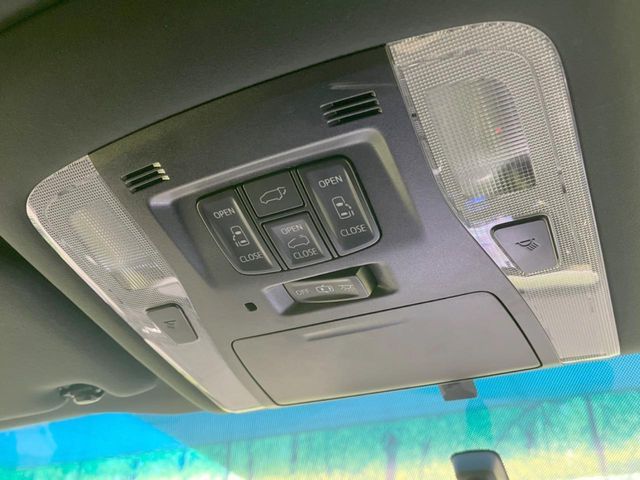 TOYOTA ALPHARD 2017 Image 31