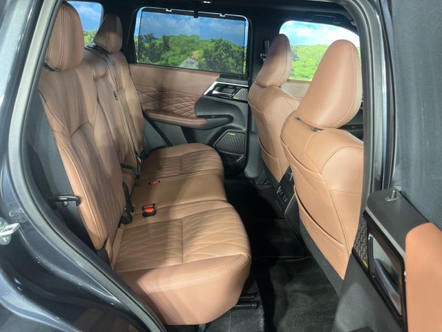 MITSUBISHI OUTLANDER PHEV 2024 Image 31