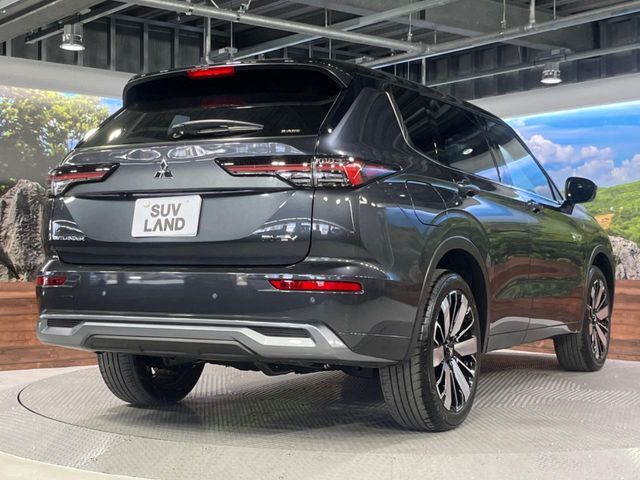 MITSUBISHI OUTLANDER PHEV 2024 Image 31