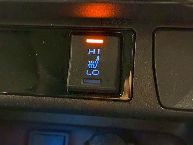 TOYOTA RAV4 HYBRID 4WD 2019 Image 31