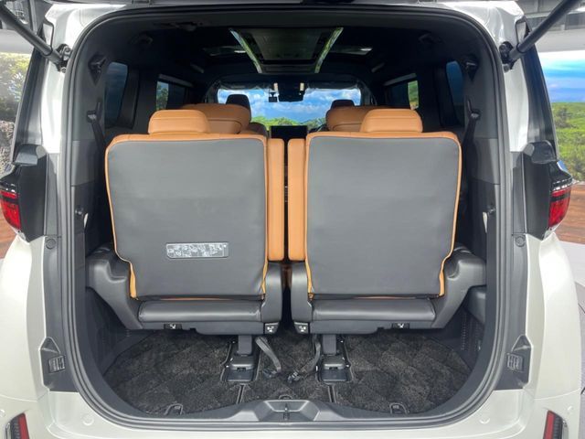 TOYOTA VELLFIRE  HYBRID 2024 Image 31