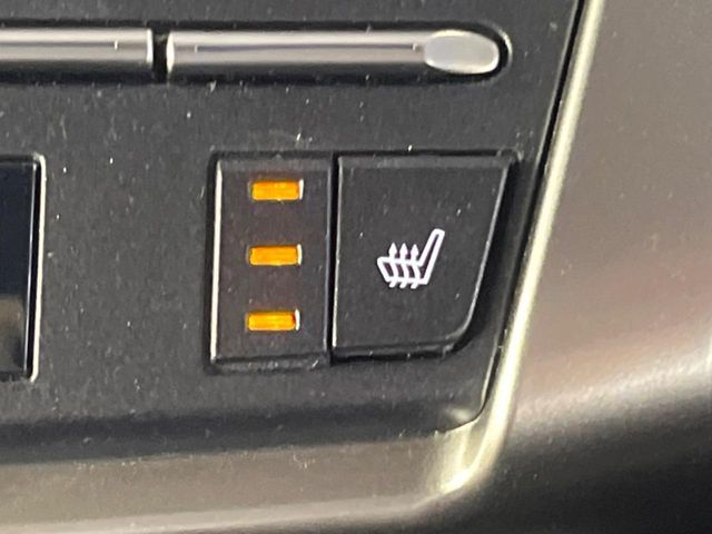 TOYOTA LEXUS NX300H 2019 Image 31