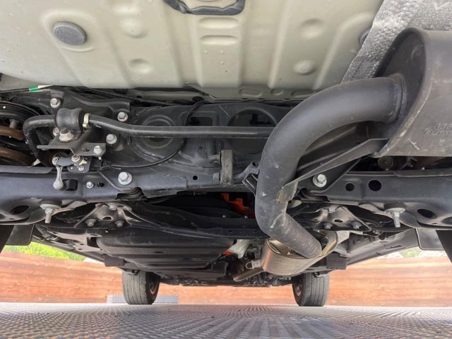 TOYOTA LEXUS NX300H 2019 Image 31