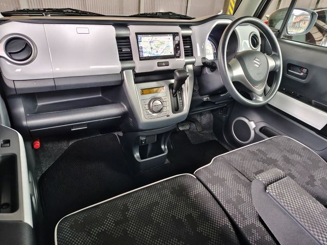 SUZUKI HUSTLER 2017 Image 31