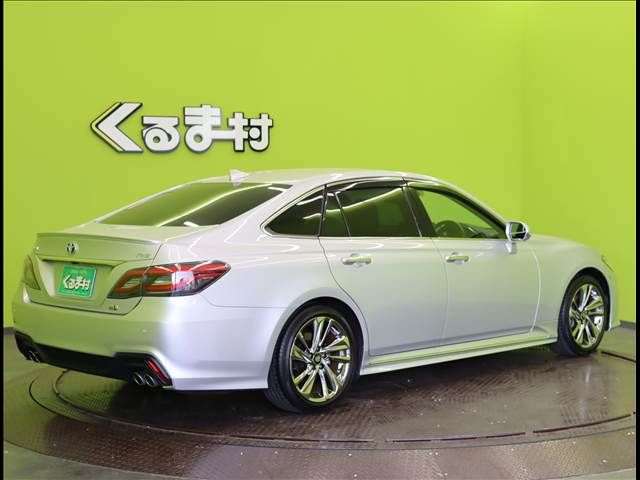 TOYOTA CROWN SEDAN HYBRID 2021 Image 31