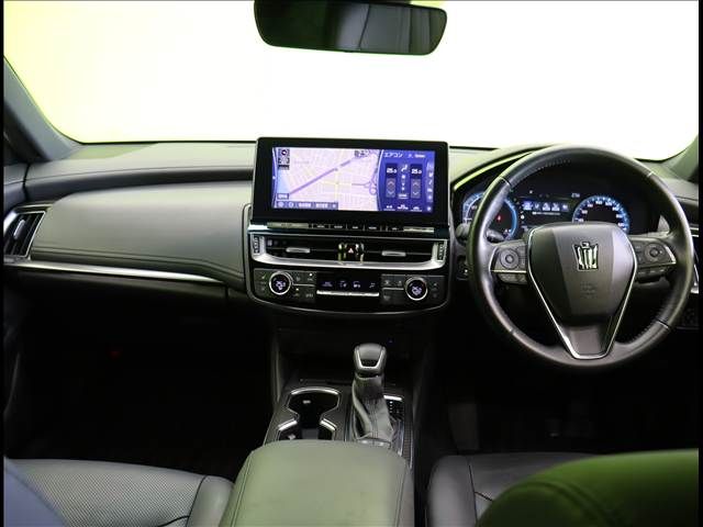 TOYOTA CROWN SEDAN HYBRID 2021 Image 31