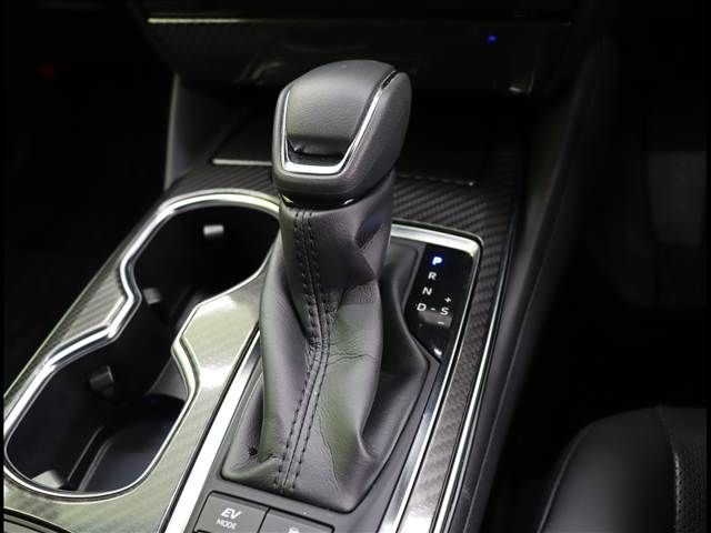 TOYOTA CROWN SEDAN HYBRID 2021 Image 31