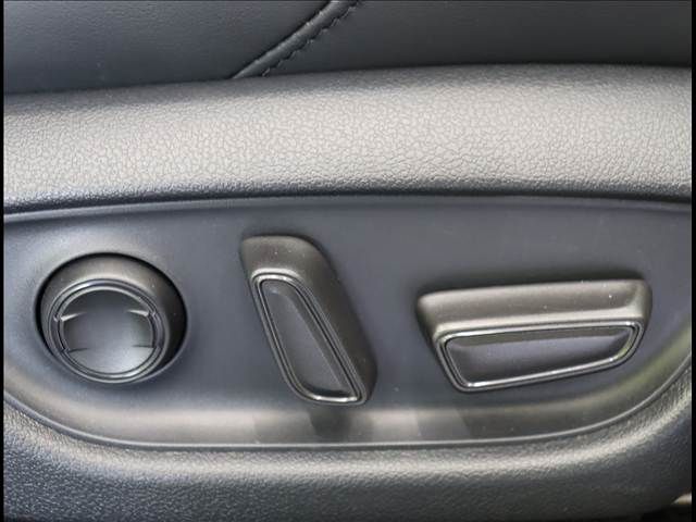 TOYOTA CROWN SEDAN HYBRID 2021 Image 31